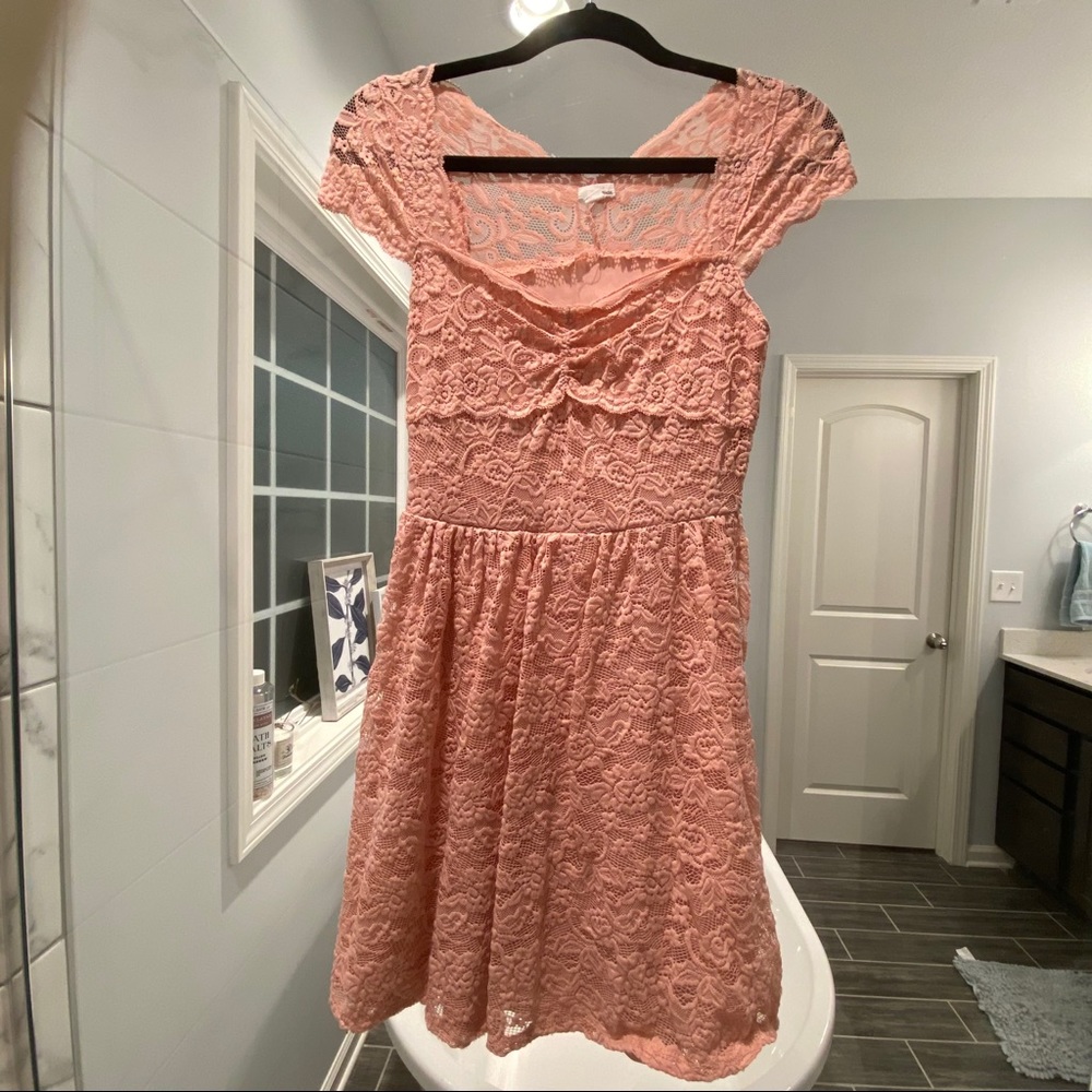 Lacy pinkblush dress